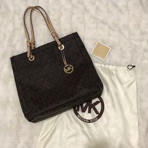 Michael Kors Shoulder Bag